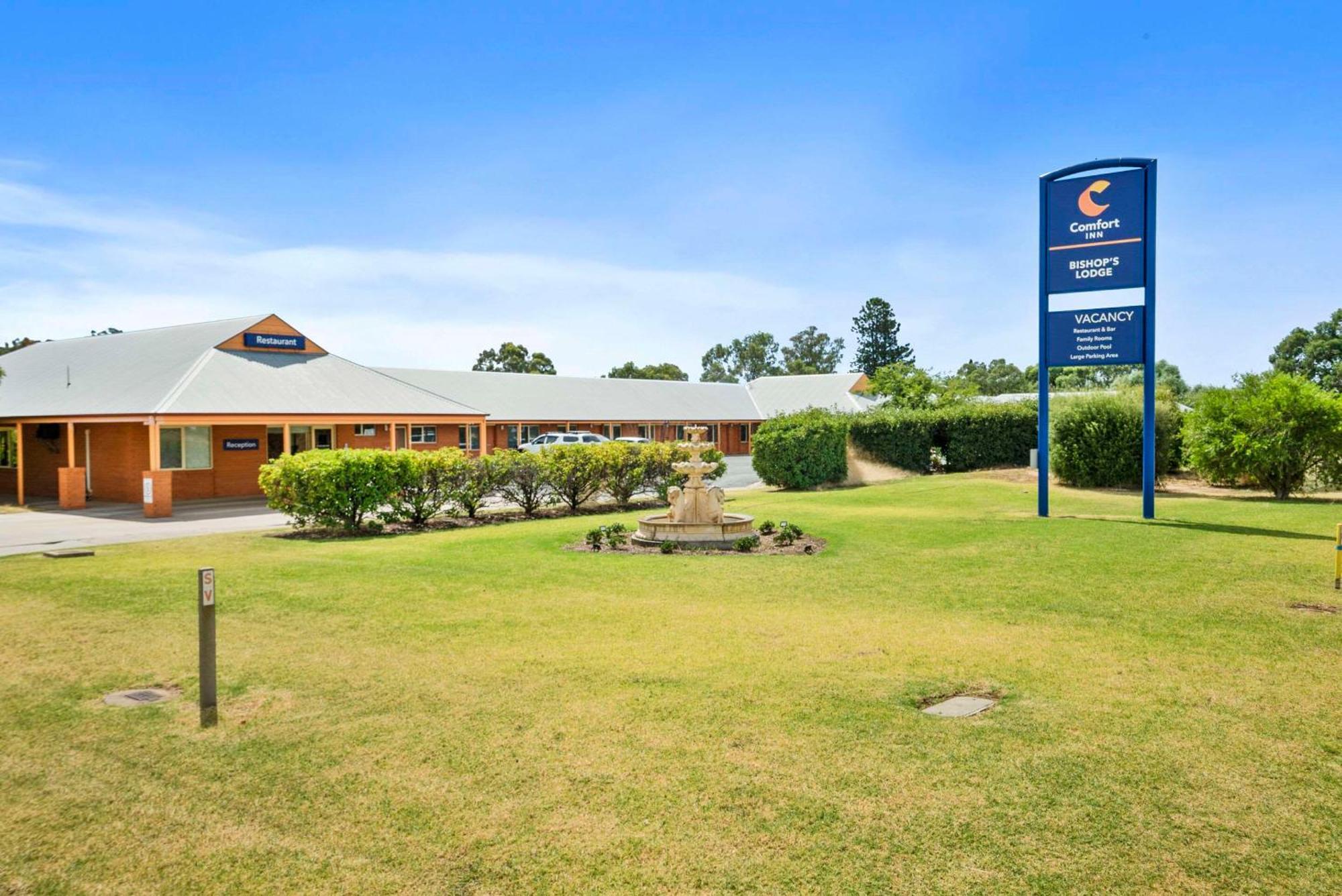 Comfort Inn Bishops Lodge Hay Exterior photo