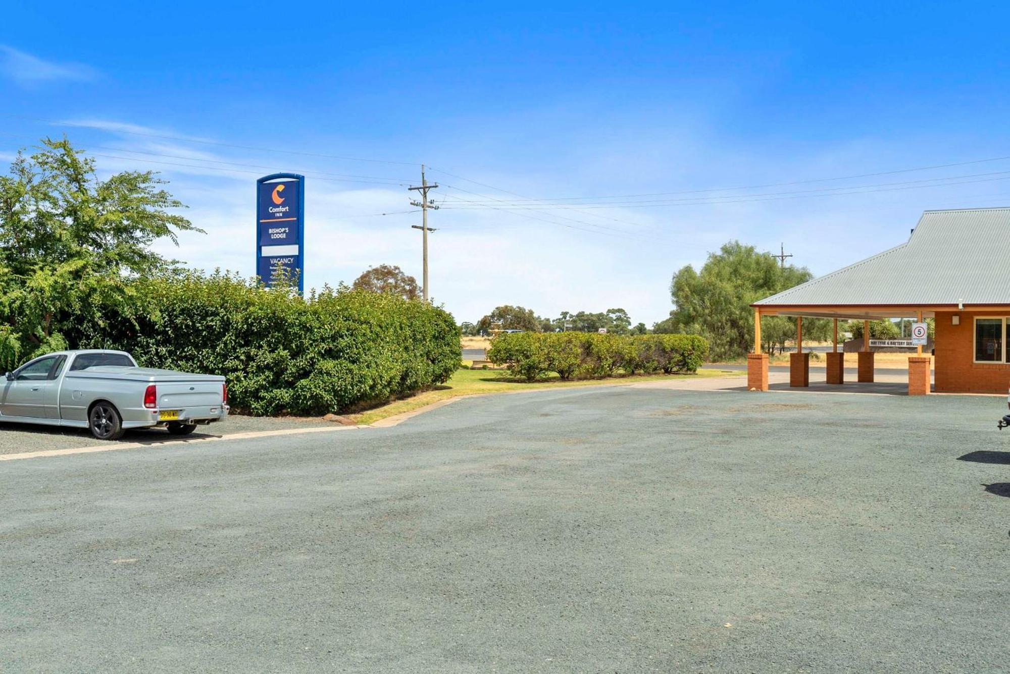 Comfort Inn Bishops Lodge Hay Exterior photo